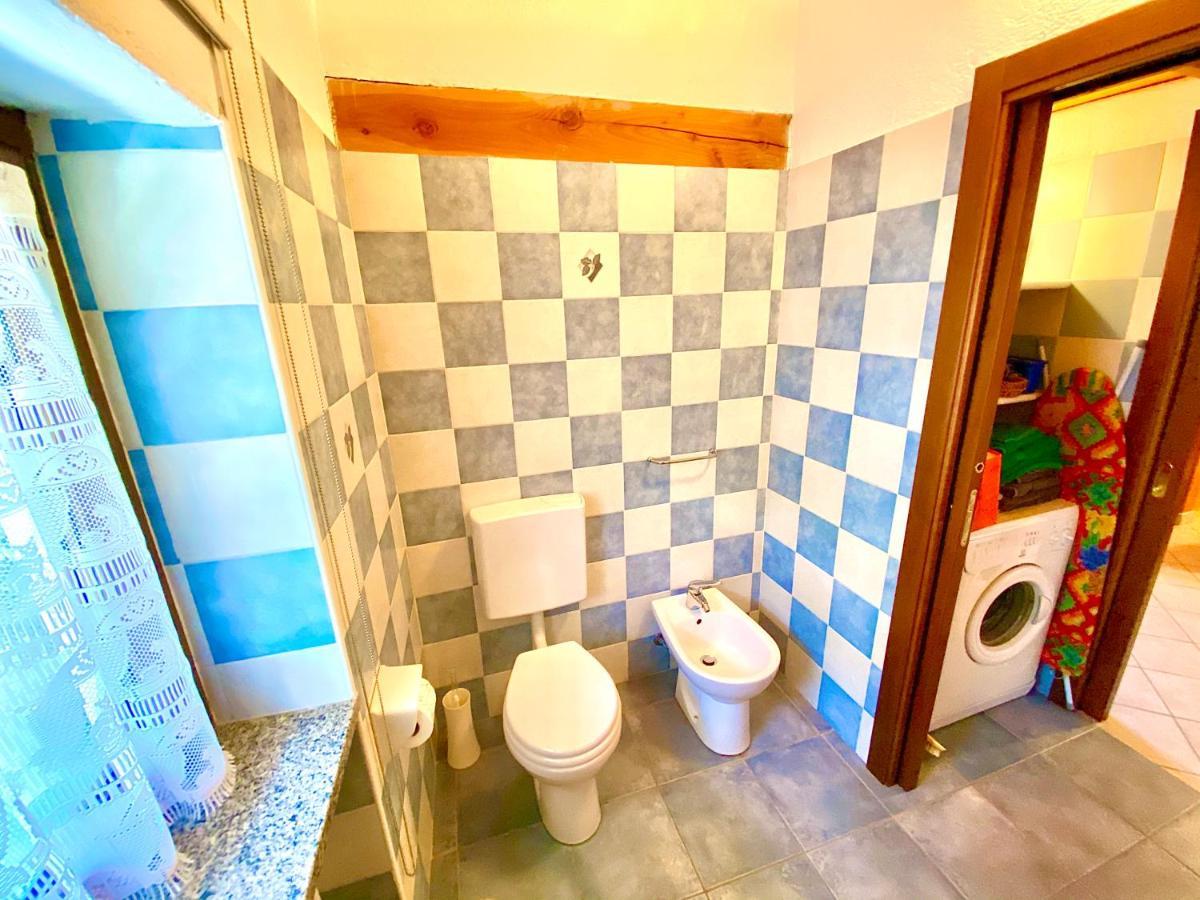 Attico Panoramico Con Soppalco Apartman Gignod Kültér fotó